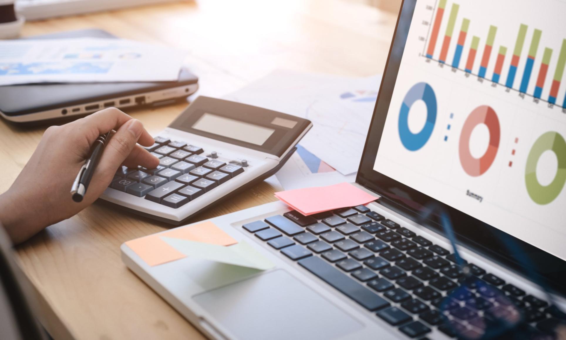 Ecrã com ferramentas de análise de SEO local durante sessão